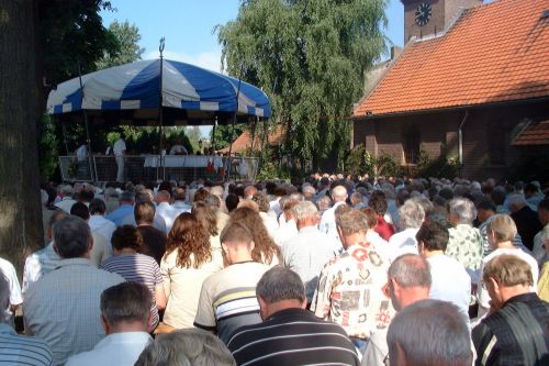 Veel publiek bij de Hoogmis tijdens St. Annafeest